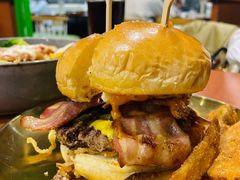 火烤墨西哥鲜椒牛肉汉堡-魏斯理汉堡(西安沣东吾悦店)