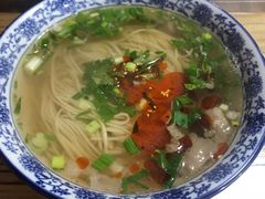 -陇上全荟兰州传统牛肉面(延吉路店)