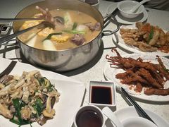 -肥仔文澳门猪骨煲(南京西路店)