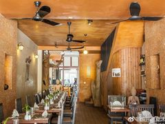 -Old House Restaurant
