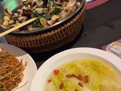 -喷泉广场餐厅·宵夜·海鲜烧烤大排档(长隆企鹅酒店)