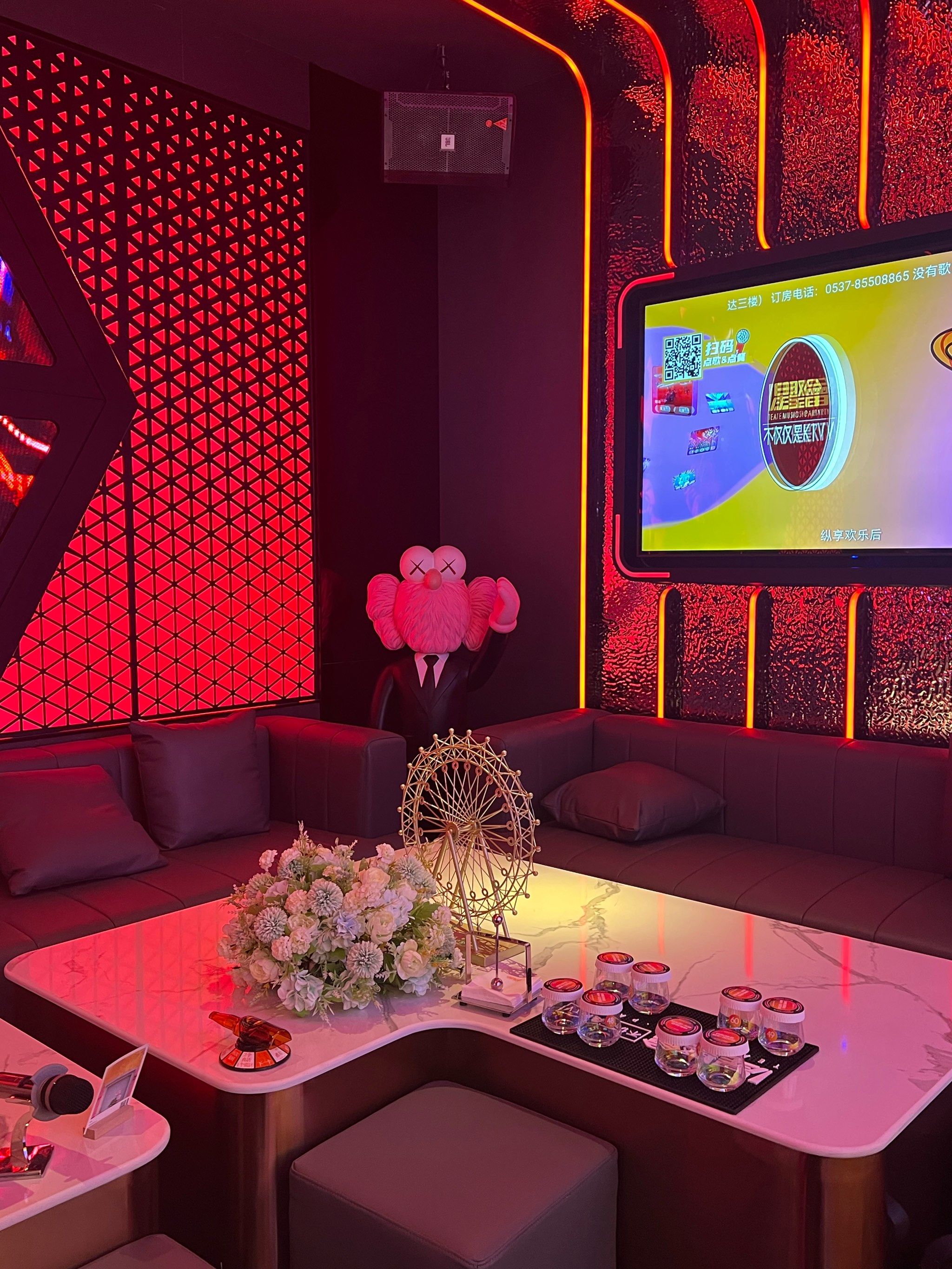 快过年啦!麦霸们快来这里嗨唱起来✨