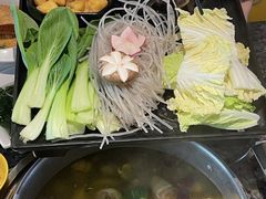 -一席地·本地鸡窝·杭帮鸡火锅(萧山银隆百货店)