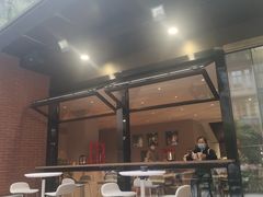 -潮一不贰·法式甜品·生日蛋糕·西式简餐(外滩店)