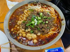-丁丁猫重庆小面(徐州路店)