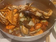 -七欣天香辣蟹火锅(闵行浦江欢乐颂店)
