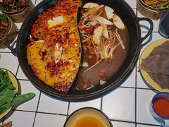 -瓜西西重庆火锅(花溪店)
