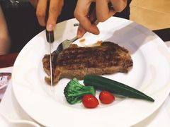 -斗牛士牛排餐厅(嘉里汇店)