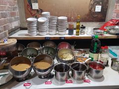 -两三事小郡肝串串香火锅(桂庙店)