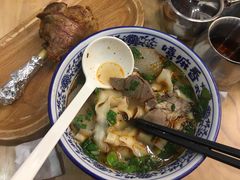 -嘻小北·兰州清汤牛肉面(太平洋森活天地店)