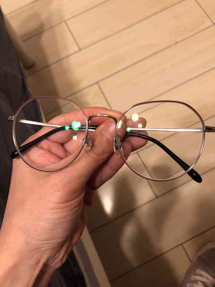 精功眼镜(中滩村店)-"在精功眼镜配了一副,特意带了半个月才写点.