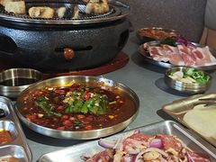 -围炉肉舍•炭烤活鳗•丹东海鲜烤肉(步行街店)