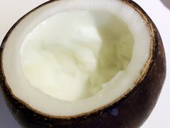 -志龙皇冠吃货椰子铺