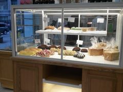 面包甜点陈列柜-执茶识麦(万达华府店)