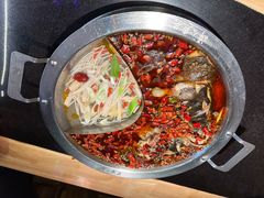 -谭公鱼头·鲜鱼火锅·小龙虾·江湖菜(秀沿路店)