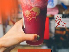 冰山杨梅桃-喜茶(北京五棵松华熙店)