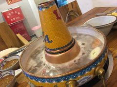 -毛辣果·贵州红酸汤牛肉火锅(西单店)