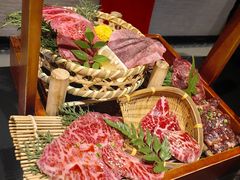 -山川小町·极番烧肉(新地假日广场店)
