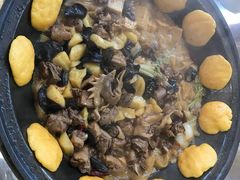-粘豆包柴火铁锅炖