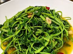 -黄泥岗·地道湖北菜(奥特莱斯店)