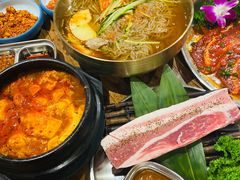 -明洞阿姨·韩式酱蟹烤肉·创意料理(三元桥店)