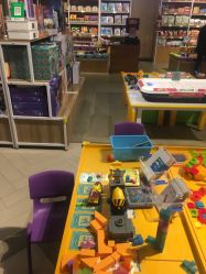 -菠萝树益智玩具体验馆(玖伍文化城店)