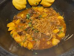 -靠山屯东北铁锅炖(东北菜，古美西路店)