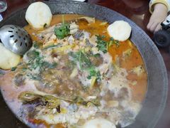 -丹水桥地锅鱼·翘嘴鲌·地方特色全鱼宴(丹江口大坝店)