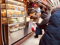 -白玉兰食品(汇联商厦店)