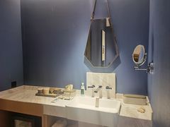 -深圳罗湖水贝IBC亚朵酒店