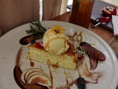 -Mark&Mars Restaurant