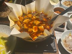 -穹六人间 people 6(岳阳路店)