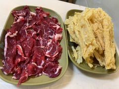肥牛-胡须佬鸡煲四季火锅(龙珠大道店)