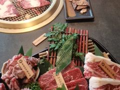 -铭牛烧肉·和牛海鲜自助(高新月牙湖店)