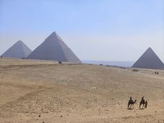 -吉萨金字塔群