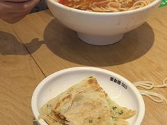 -蒙自源米线大王(花园城商场店)