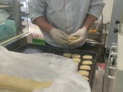 -上海哈尔滨食品厂(汇联商厦店)