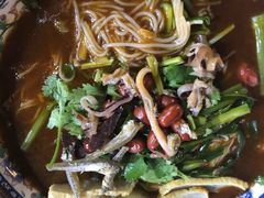 -亚龙湾亚泰商业街