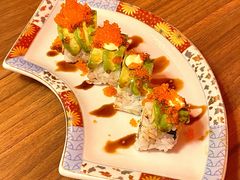 牛油果芝士三文鱼卷-隐月· 㐂和食屋(芝罘万达公馆店)