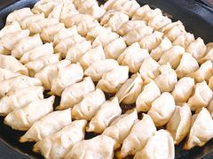 -黄阿姨锅贴大王(万航渡路店)