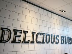 -麦当劳(西站店)