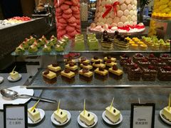 -海口绿发希尔顿酒店-田园汇自助餐·三文鱼·海鲜