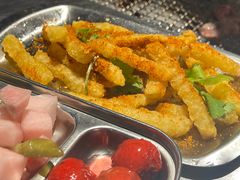 -马路牙子烧烤音乐酒馆(望京店)