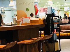 大堂-星巴克臻选(广州太古汇店)