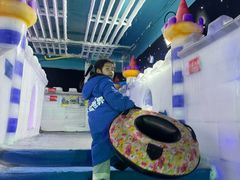 -蓝精灵乐园·世茂精灵之城主题乐园
