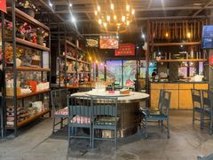-琥珀老六龙虾(四里河店)