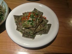 -帅巴人舅母子腊蹄民俗村