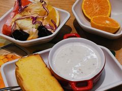 奶油蘑菇汤-豪客来牛排(马群招商花园城店)