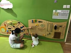 -乐融婴幼儿成长中心(四季青校区)