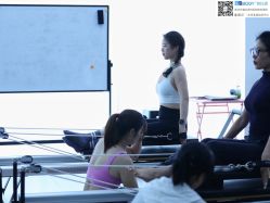-莫纳瑜伽·普拉提